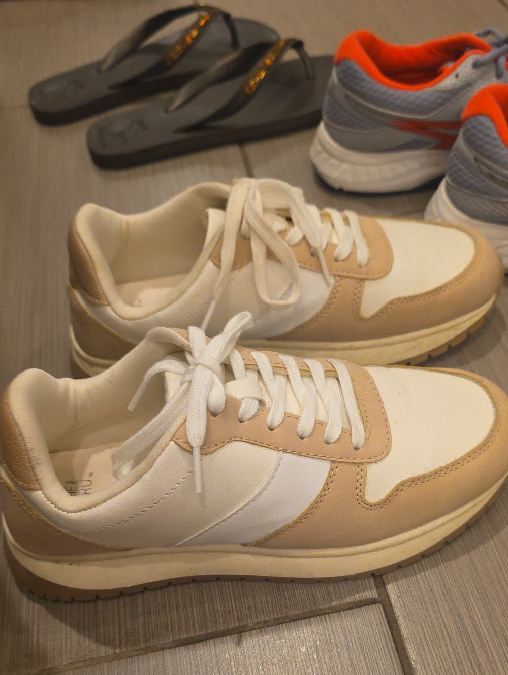 Time and Tru White and Tan Athletic Sneakers